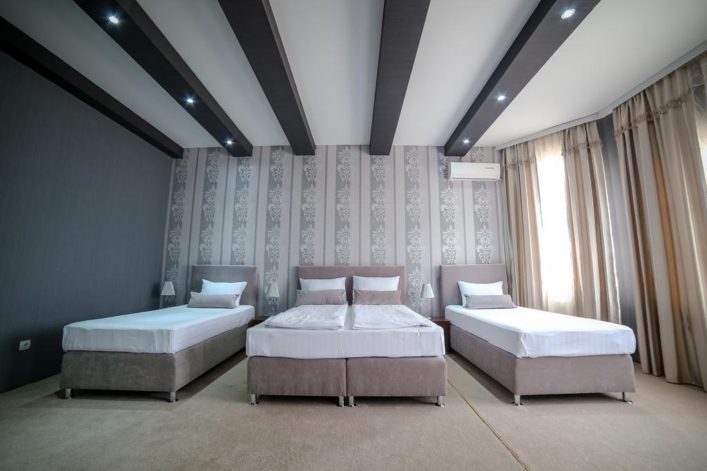 Garni Hotel Radovic Kragujevac Extérieur photo