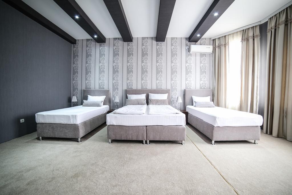 Garni Hotel Radovic Kragujevac Extérieur photo
