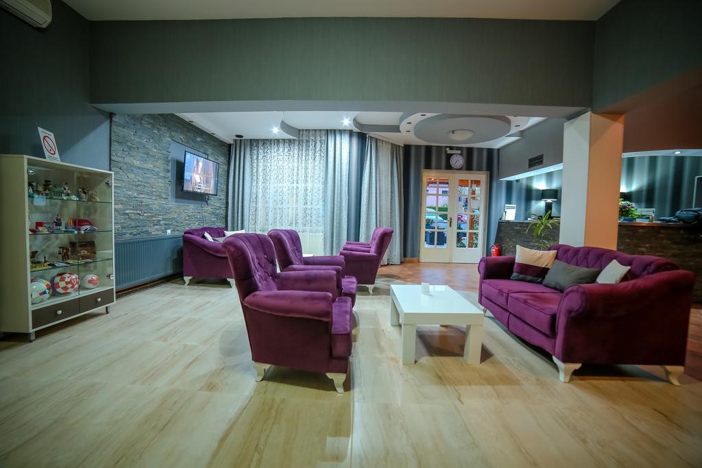 Garni Hotel Radovic Kragujevac Extérieur photo
