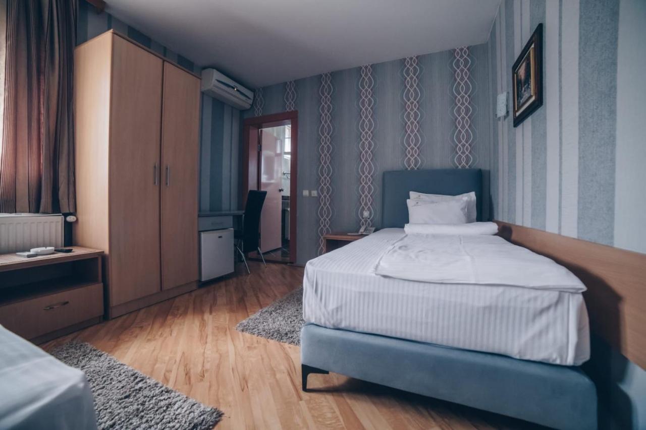 Garni Hotel Radovic Kragujevac Extérieur photo